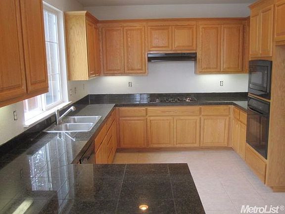 2nd image of 4014 Reids Way