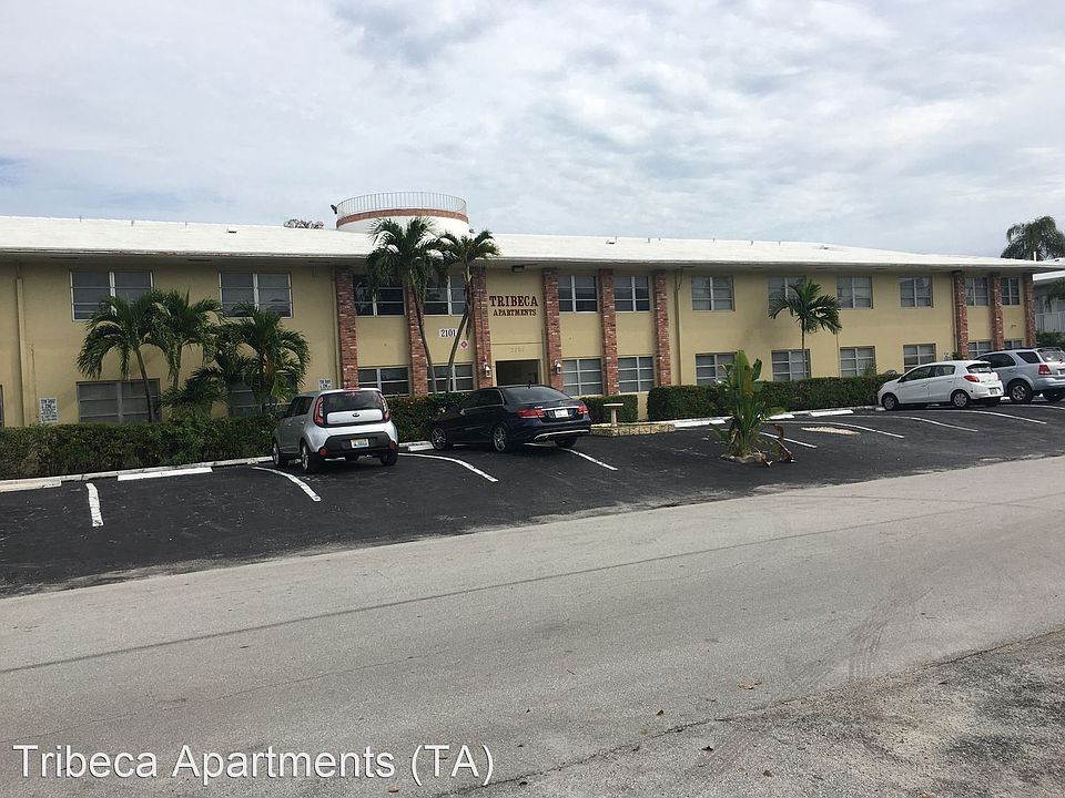 1st image of 2101 NE 51st St #3