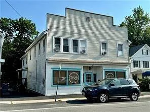 26 E Main St #4