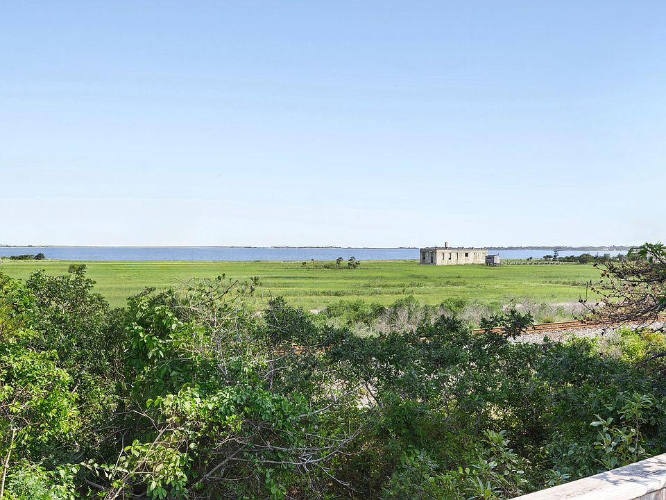 1st image of 1889 Montauk Hwy