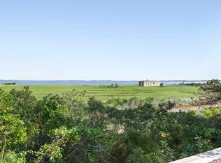 1889 Montauk Hwy, Amagansett, NY 11930