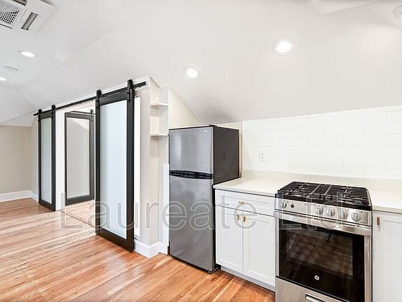 5th image of 1409 N Gilpin St #4
