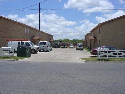 2nd image of 504 Galveston Rd