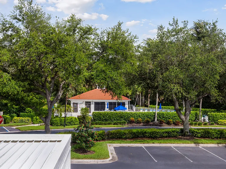 975 Tarpon Cove Dr #204 — Photo 63
