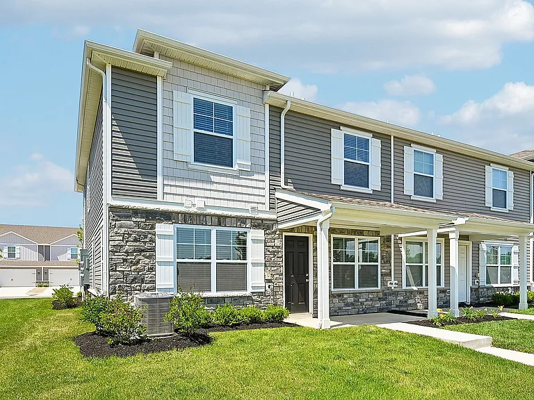 Villas at Maplewood North — Photo 3