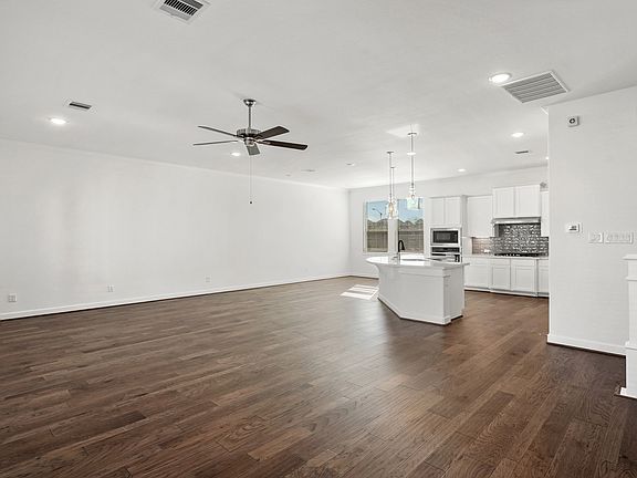 Spectacular open floorplan