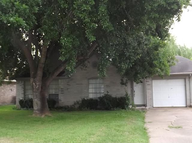 1st image of 3843 Somerton Dr