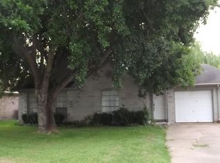 3843 Somerton Dr, La Porte, TX 77571