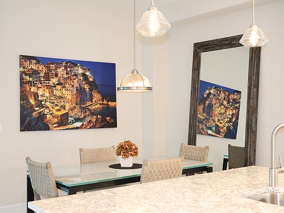 Dining/Kitchen Area
