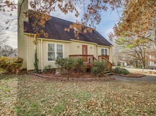 5488 Moravian Heights Ln, Clemmons, NC 27012