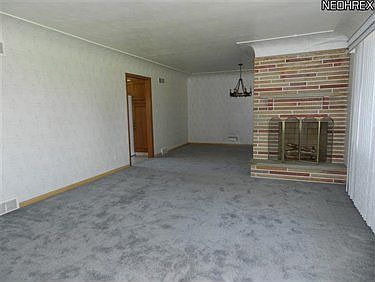 2nd image of 2471 Knollwood Ave