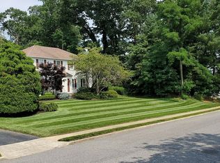 17 S Arlene Dr, West Long Branch, NJ 07764