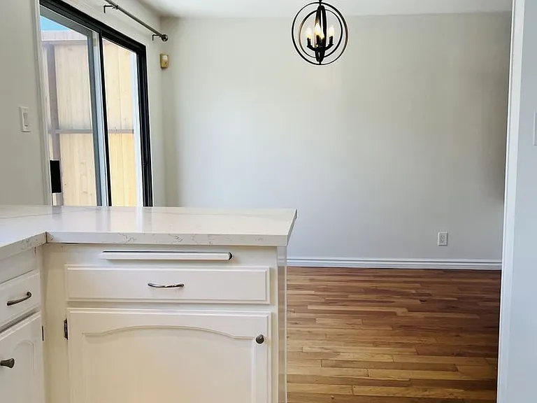 1171 Stanford St #4 — Photo 9