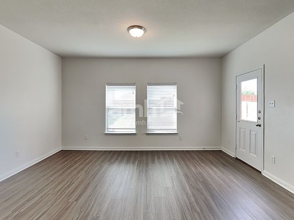 4th image of 6304 Jasper Lake Dr