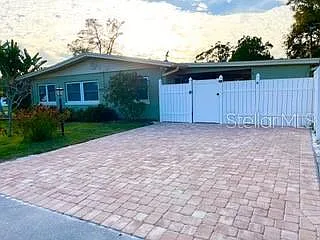 3 bed, 2.0 bath, 1545 sqft, $4,300 — Photo 3