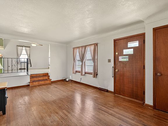 3rd image of 3022 S Union St