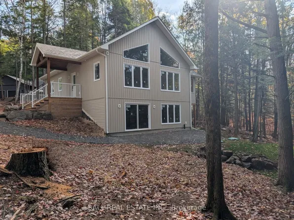 180 Lakeview St, Dysart Et Al, ON K0M 1S0