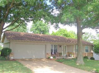 18 Galaxy Dr, Saint Peters, MO