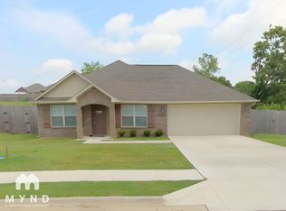 2208 Ridge St, Gentry, AR 72734