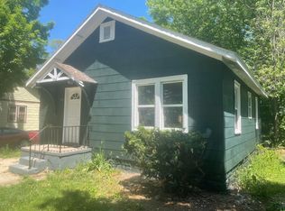 702 Fenimore Ave, Kalamazoo, MI 49048