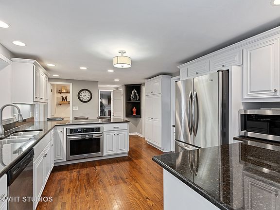 5th image of 1443 Country Squire Dr