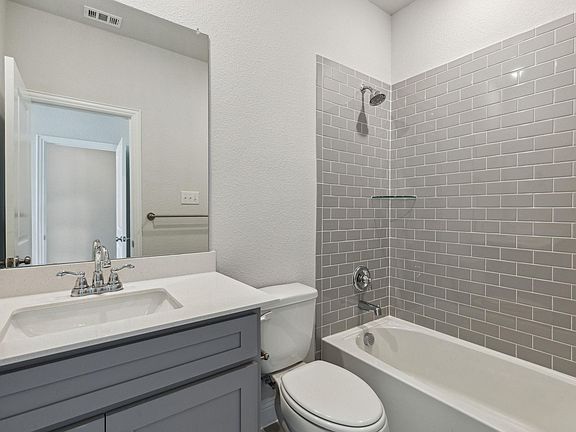 5th image of 608 Portina Dr