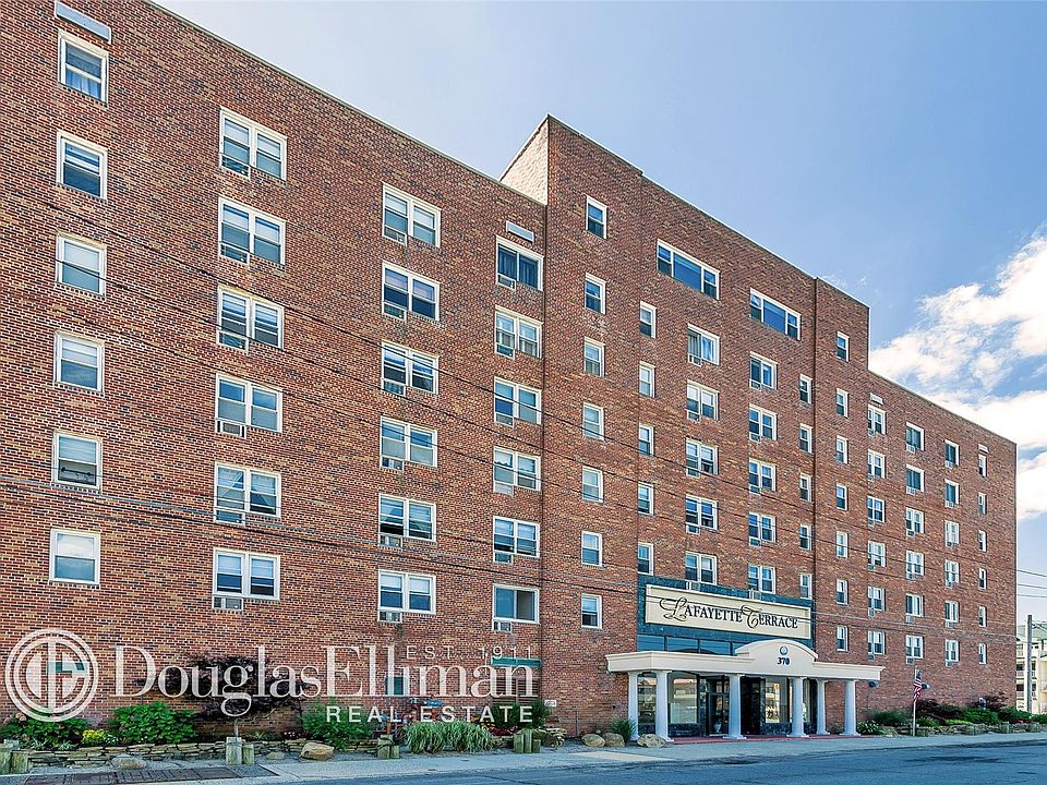 1st image of 370 W Broadway APT 4U