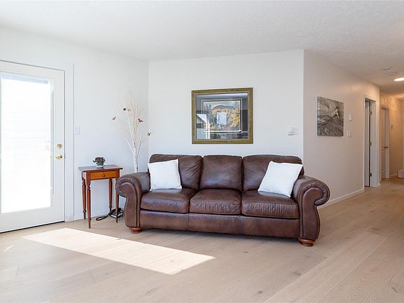 5th image of 9725 4th St #204