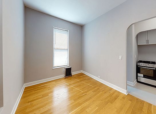 3rd image of 87 Hamilton Pl APT 7E