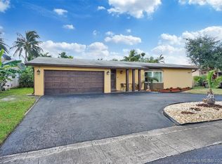 9680 NW 19th Pl, Sunrise, FL 33322
