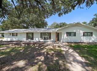 403 N 7th St, Alvin, TX 77511