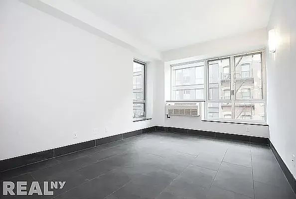 1st image of 164 Attorney St APT 602