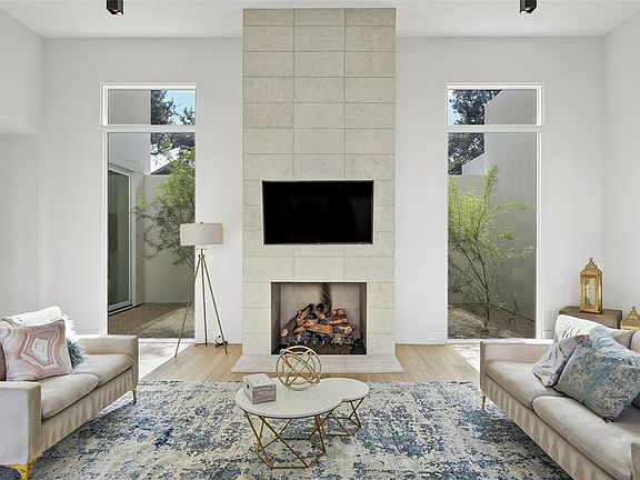 3rd image of 5826 Walnut Hill Ln