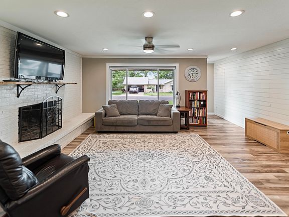 3rd image of 211 Red Bird Ln
