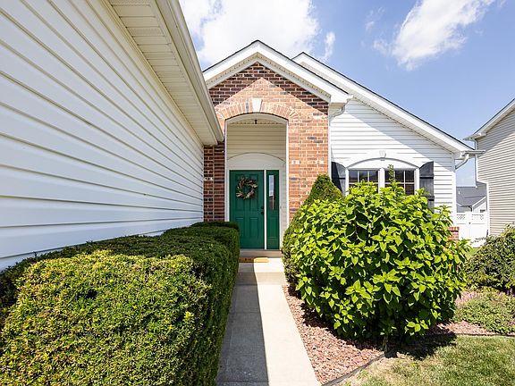 3rd image of 1209 Gulfstream Way