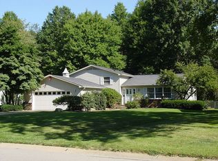 8931 Sherwood Dr NE, Warren, OH