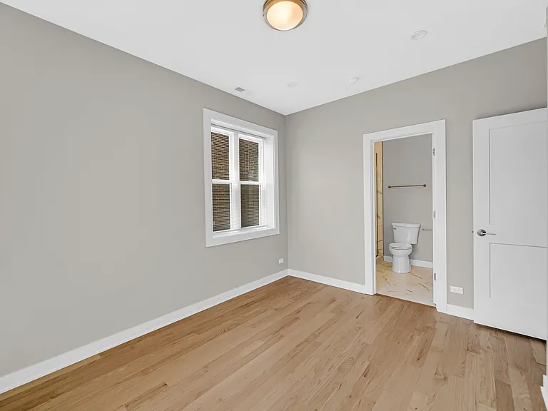 3225 S Halsted St #2 — Photo 10