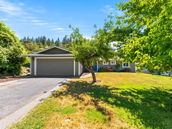 13806 Torrey Pines Dr, Auburn, CA 95602
