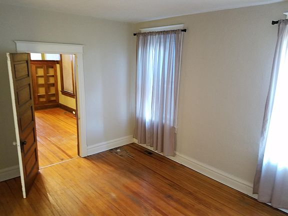 4th image of 4142 Russell Blvd Floor 1