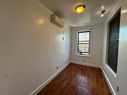 321 Chauncey St #2 Photo 1