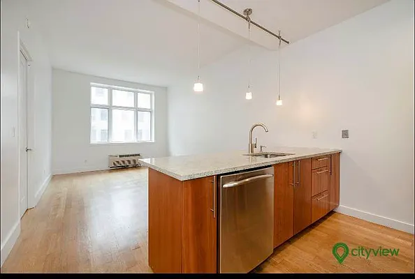 Rented by City View Living | media 7