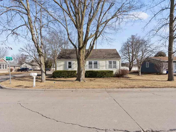 1120 N 6th Ave, Washington, IA 52353