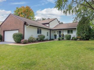 451 Nantucket Rd, Naperville, IL 60565