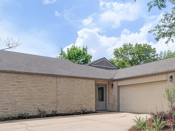 11811 Poplar Creek Dr, Houston, TX 77077