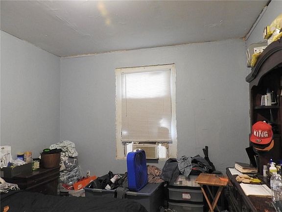 5th image of 439 Ocean Ave