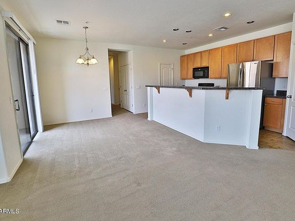 3rd image of 2933 E DUNBAR Drive