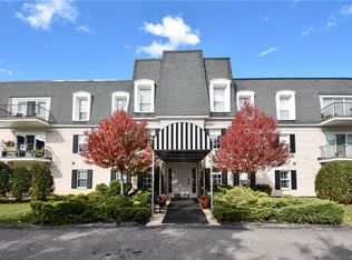 1851 King James Pkwy APT 116, Westlake, OH 44145