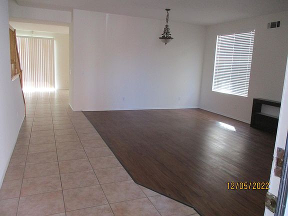 3rd image of 29889 Cherry Hill Dr