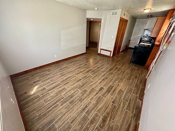 5th image of 453-455 E 16th Ave #B