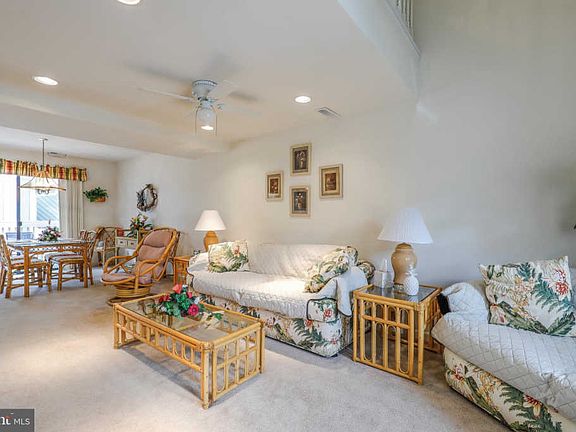 2nd image of 106 120th St Unit 201